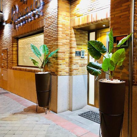 Hostal Granado Мадрид Экстерьер фото