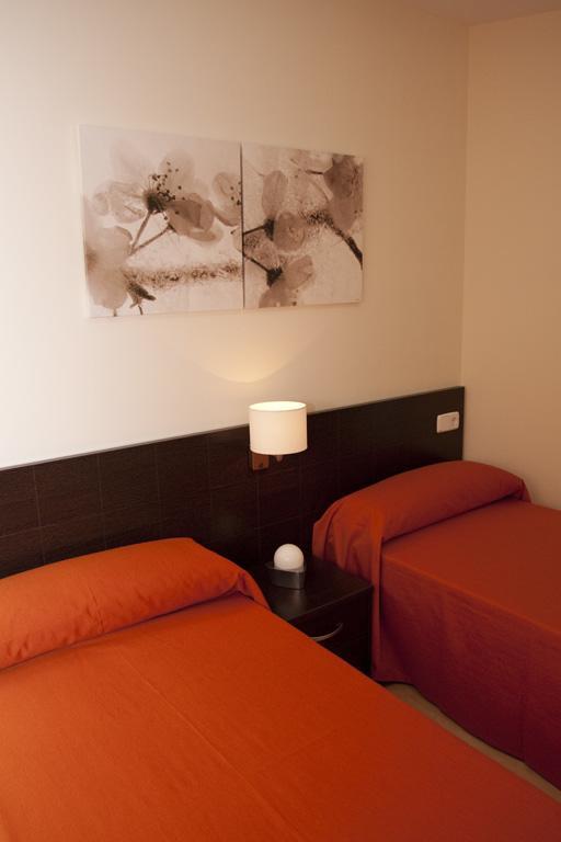 Hostal Granado Мадрид Экстерьер фото